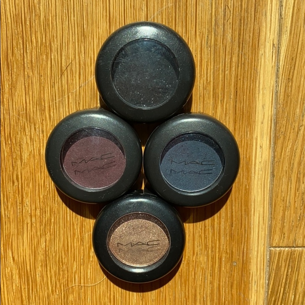 4 MAC Cosmetics Eye Shadows
